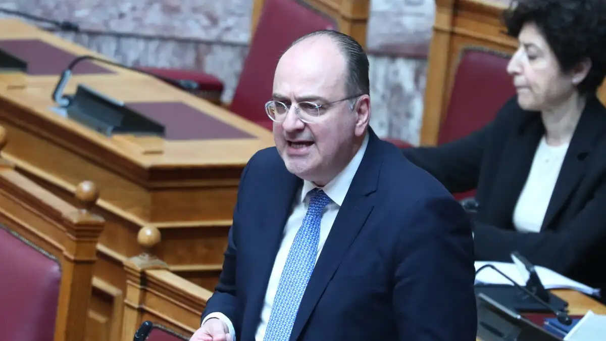 Αντιπολίτευση για Μ.Λαζαρίδη: «Πληρωνόταν από το δημόσιο χωρίς να το δικαιούται» – «Φτάνει πια»