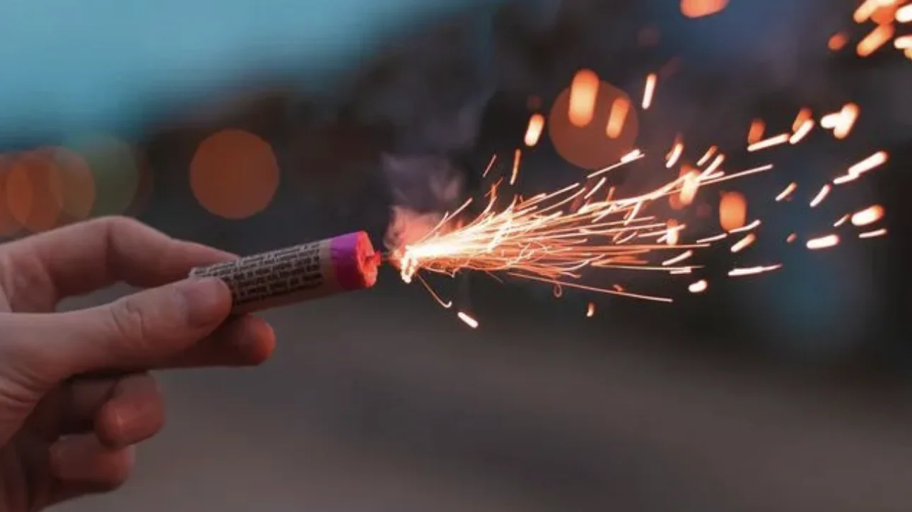 Καλά νέα για τον 14χρονο στο Μενίδι που τραυματίστηκε από κροτίδα: Γλίτωσε τον ακρωτηριασμό