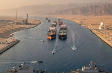 Bloomberg: Η Τεχεράνη εξετάζει «πάγωμα» των μεταφορών στα Στενά του Ορμούζ για να διευκολύνει τις διαπραγματεύσεις