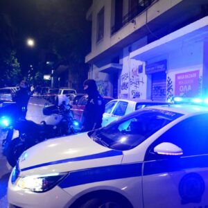 Επιχείρηση της αστυνομίας κατά αυτοσχέδιων αγώνων δρόμου στον λόφο του Λυκαβηττού (βίντεο)