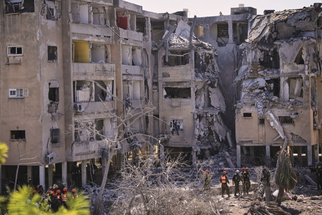 Τεράστιο το κόστος των καταστροφών που υπέστη το Ιράν: Το σχέδιό του για να τα πληρώσουν όλα οι αραβικές χώρες