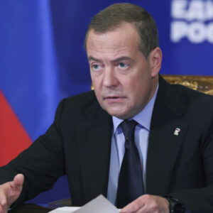 Ν.Μεντβέντεφ σε εταιρείες που κατασκευάζουν drones για Ουκρανία: «Δεν ξέρω πόσο θα κοιμάστε ήσυχα»