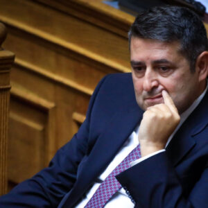 Κρίσιμα τα επόμενα 24ωρα για τον Γιώργο Μυλωνάκη: Κορυφώνεται η αγωνία για τον υφυπουργό παρά τω πρωθυπουργώ