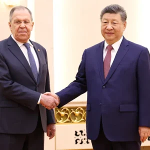 Σεργκέι Λαβρόφ προς Σι Τζινπίνγκ: «Ρωσία και Κίνα είναι οι παγκόσμιοι σταθεροποιητές»