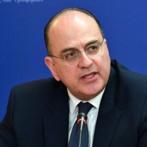 Ο Σ.Κασσελάκης υπολογίζει πόσα χρήματα πρέπει να επιστρέψει ο Μ.Λαζαρίδης