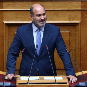 Ο Κ.Μητσοτάκης όρισε τον Δ.Μαρκόπουλο νέο κοινοβουλευτικό εκπρόσωπο στη θέση του Μ.Λαζαρίδη