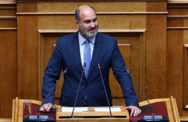 Ο Κ.Μητσοτάκης όρισε τον Δ.Μαρκόπουλο νέο κοινοβουλευτικό εκπρόσωπο στη θέση του Μ.Λαζαρίδη