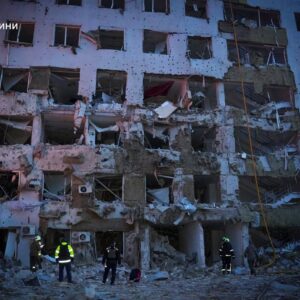 Μαζικά ρωσικά πλήγματα στην Ουκρανία: Στις φλόγες Κίεβο, Οδησσός και Ντνίπρο (βίντεο)