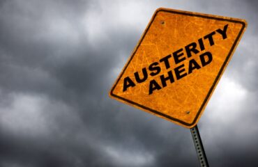 Μείωση 5% του αριθμού των δημοσίων υπαλλήλων αποφάσισε η κυβέρνηση!