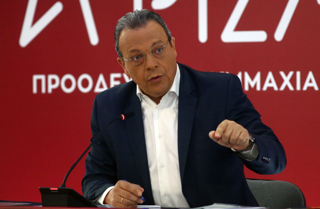 Ο Σ.Φάμελλος ζητά την παραίτηση της κυβέρνησης: «Η χώρα πρέπει να ανασάνει»