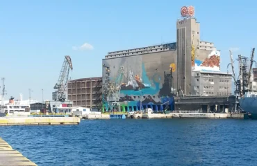 Πειραιάς: Όχημα εξετράπη της πορείας του και κατέληξε στη θάλασσα στην Ακτή Ξαβέρη – Σώος ο οδηγός