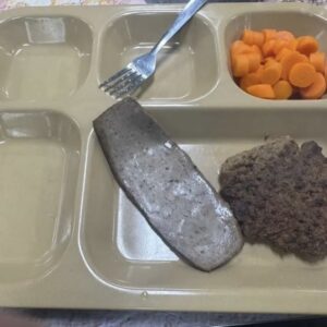 Αμερικανοί ναύτες και στρατιώτες παραπονιούνται για το φαγητό που τους παρέχουν