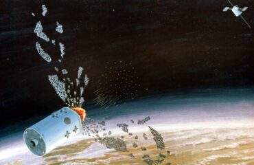 Η Ρωσία ετοιμάζει την εγκατάσταση αντιδορυφορικού όπλου σε τροχιά και ανησυχεί τις ΗΠΑ