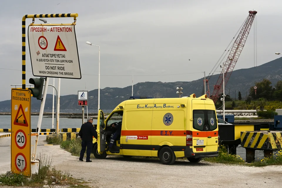 Την αυτοκτονία εξετάζουν οι Αρχές για την 17χρονη στην Κόρινθο – Ήταν κόρη γνωστού γιατρού από την Φιλοθέη