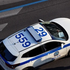 Λάρισα: Δικογραφίες σε βάρος τεσσάρων ατόμων για περιστατικά αθλητικής βίας – Εντοπίστηκαν μαχαίρια και σπαθιά