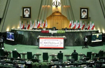 “Power game” στην Τεχεράνη: Πολιτική ηγεσία σε «αναμέτρηση» με τους «Φρουρούς» για το εμπλουτισμένο ουράνιο