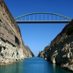 Σορός 17χρονης κοπέλας εντοπίστηκε να επιπλέει στη Διώρυγα της Κορίνθου (upd)