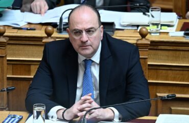 Αποπέμφθηκε από την κυβέρνηση ο Μακάριος Λαζαρίδης λόγω του «πτυχίου» με το οποίο εξαπάτησε το Δημόσιο το 2007