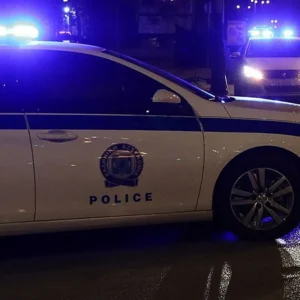 Χειροπέδες σε αλλοδαπό που έτρεχε με «σπασμένα» τα φρένα στον Κηφισό – Σε κατάσταση μέθης βρισκόταν ο 46χρονος