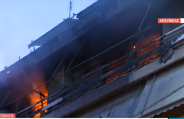 Ανείπωτη τραγωδία: Δύο νεκροί στον Κολωνό – Διαμέρισμα έγινε παρανάλωμα του πυρός (βίντεο)