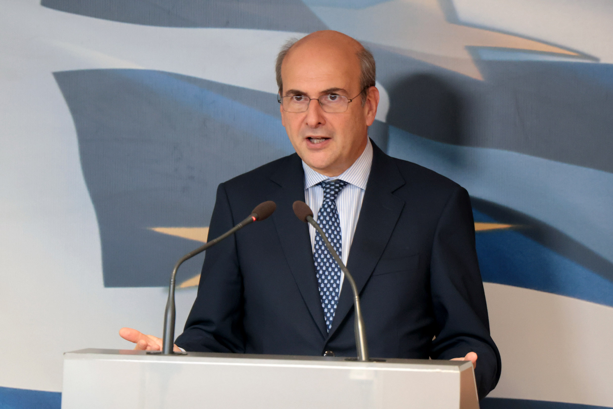 Κ.Χατζηδάκης: «Εκλογές στο τέλος της τετραετίας»