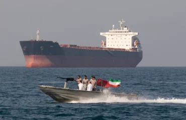 Ιράν: Απαγόρευσαν την διέλευση δύο πετρελαιοφόρων από τα Στενά του Ορμούζ