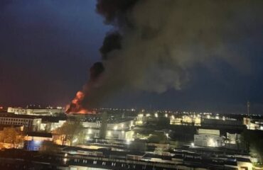 Βίντεο: Η Ουκρανία βομβάρδισε εργοστάσιο κατασκευής drones στη ρωσική πόλη Τάγκαρονγκ