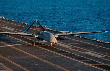 Η Ιταλία προχωρά στην αγορά των τουρκικών Bayraktar TB3: Θα τα «ενσωματώσει» στο αεροπλανοφόρο Cavour (βίντεο)