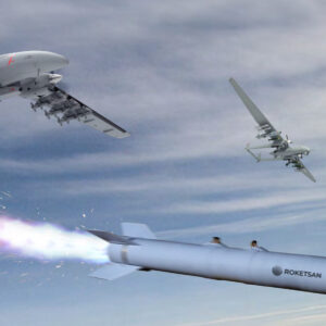 Δείτε βίντεο: Υπερηχητικός βαλλιστικός πύραυλος εκτοξεύεται από τουρκικό Bayraktar Akinci και χτυπά τον στόχο του