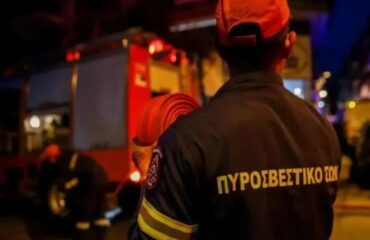 Άνδρας βρέθηκε νεκρός μετά από φωτιά σε σπίτι στην Πάτρα: Δίπλα του είχε καραμπίνα