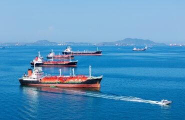 Ούτε μία ημέρα δεν άντεξαν ανοιχτά τα Στενά του Ορμούζ: Η Τεχεράνη τα «έκλεισε»