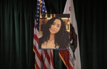 ΗΠΑ: Ο ράπερ D4vd κατηγορείται για τη δολοφονία 14χρονης – Η σορός της βρέθηκε μέσα στο Tesla του (βίντεο)