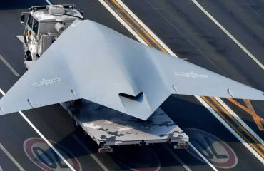 Κίνα: Σε ενεργό υπηρεσία τέθηκαν οι «wingmans» των J-20S, J-36 και J-50