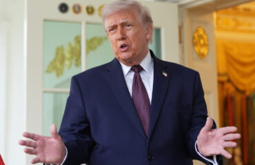 Ν.Τραμπ: «Δεν θα άρουμε τον ναυτικό αποκλεισμό του Ιράν μέχρι να υπάρξει συμφωνία»