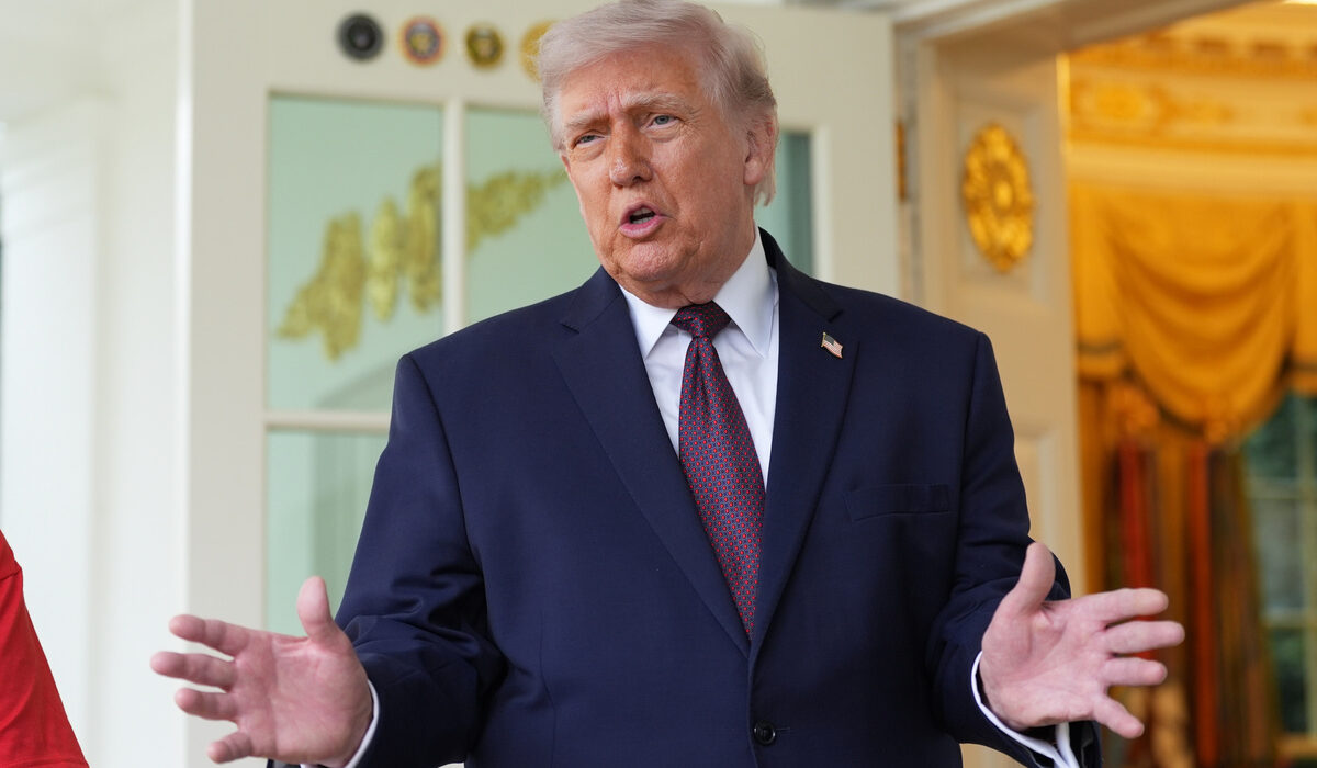 Ν.Τραμπ: «Δεν θα άρουμε τον ναυτικό αποκλεισμό του Ιράν μέχρι να υπάρξει συμφωνία»