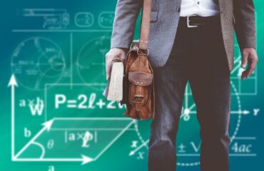 Στον «πάτο» της κατάταξης η Ελλάδα στους μισθούς εκπαιδευτικών – Πόσο πληρώνονται στις άλλες χώρες