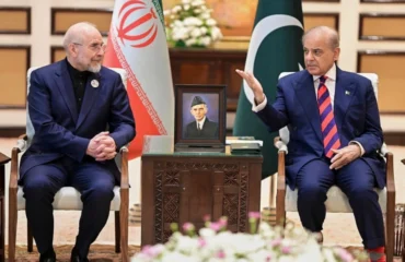 Το Ιράν σκέφτεται να συμμετάσχει – τελικά – στις συνομιλίες με τις ΗΠΑ στο Πακιστάν