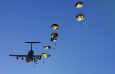 Ισραηλινός στρατηγός ε.α: «Οι ΗΠΑ προετοιμάζονται ξεκάθαρα για πόλεμο με το Ιράν – Τρομερή η συγκέντρωση δυνάμεων»