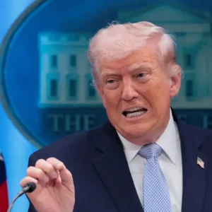 Ντ.Τραμπ: «Το Ιράν έχει παραβιάσει επανειλημμένα την κατάπαυση πυρός»