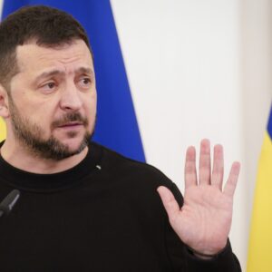 Νεύρα  από Ζελένσκι: «Γιατί δεν ήρθαν στο Κίεβο Γουίτκοφ και  Κούσνερ; Είναι μεγάλη ασέβεια»!