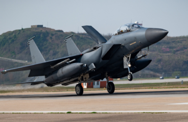 Μαχητικά αεροσκάφη F-15K συγκρούστηκαν στη Ν.Κορέα γιατί οι πιλότοι τραβούσαν… βίντεο και φωτογραφίες