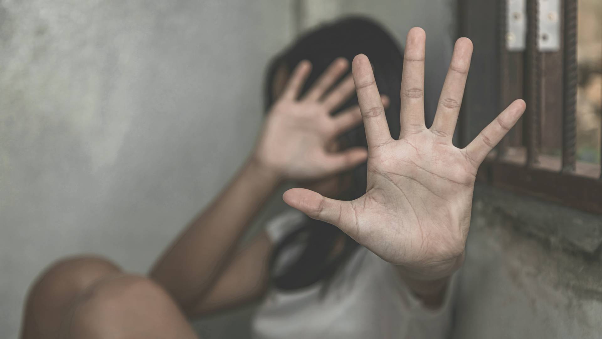 Ζάκυνθος: 33χρονος εξύβρισε, απείλησε και γρονθοκόπησε την 43χρονη πρώην σύντροφό του