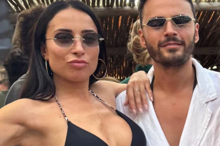 Πάρτι στη Μύκονο διοργάνωνε το κύκλωμα «συνοδών πολυτελείας» που εξαρθρώθηκε στο Μιλάνο – Δείτε φωτογραφίες