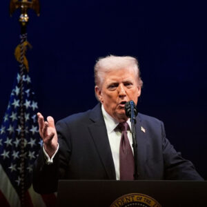 Ντ.Τραμπ: «Το Ιράν “πιέζεται” και όχι εγώ – Δε βιάζομαι να καταλήξω σε συμφωνία»