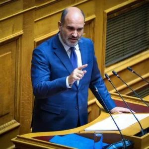 Περί του πτυχίου του Δ.Μαρκόπουλου: Υπάρχουν κάποια πράγματα που χρήζουν απάντησης