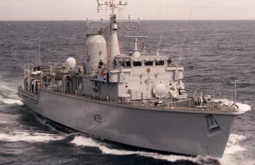 Σχέδιο Γαλλίας – Βρετανίας για να προστατευθεί η ναυσιπλοΐα στα Στενά του Ορμούζ… όταν γίνει συμφωνία