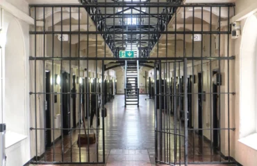 ΕΛ.ΑΣ: Εξαρθρώθηκε σπείρα διακίνησης ναρκωτικών μέσα σε φυλακές