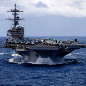 Με ανακοίνωση στα αραβικά οι Αμερικανοί ανακοίνωσαν ότι το αεροπλανοφόρο George Bush καταφθάνει στην Μ.Ανατολή