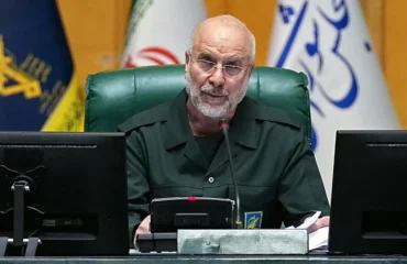 Οι Φρουροί της Επανάστασης έδιωξαν τον Γκαλιμπάφ από τη διαπραγματευτική ομάδα – Σκληραίνει η στάση κατά των ΗΠΑ