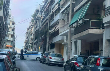 Νέος Κόσμος: Συνελήφθη ο 55χρονος που είχε «ταμπουρωθεί» στο σπίτι του αφότου κτύπησε τη μητέρα του